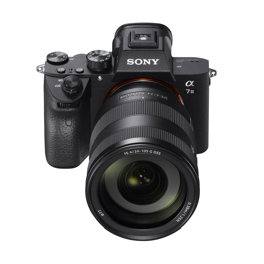 Sony α7 Mark III ILCE7M3G BK 24-105mm