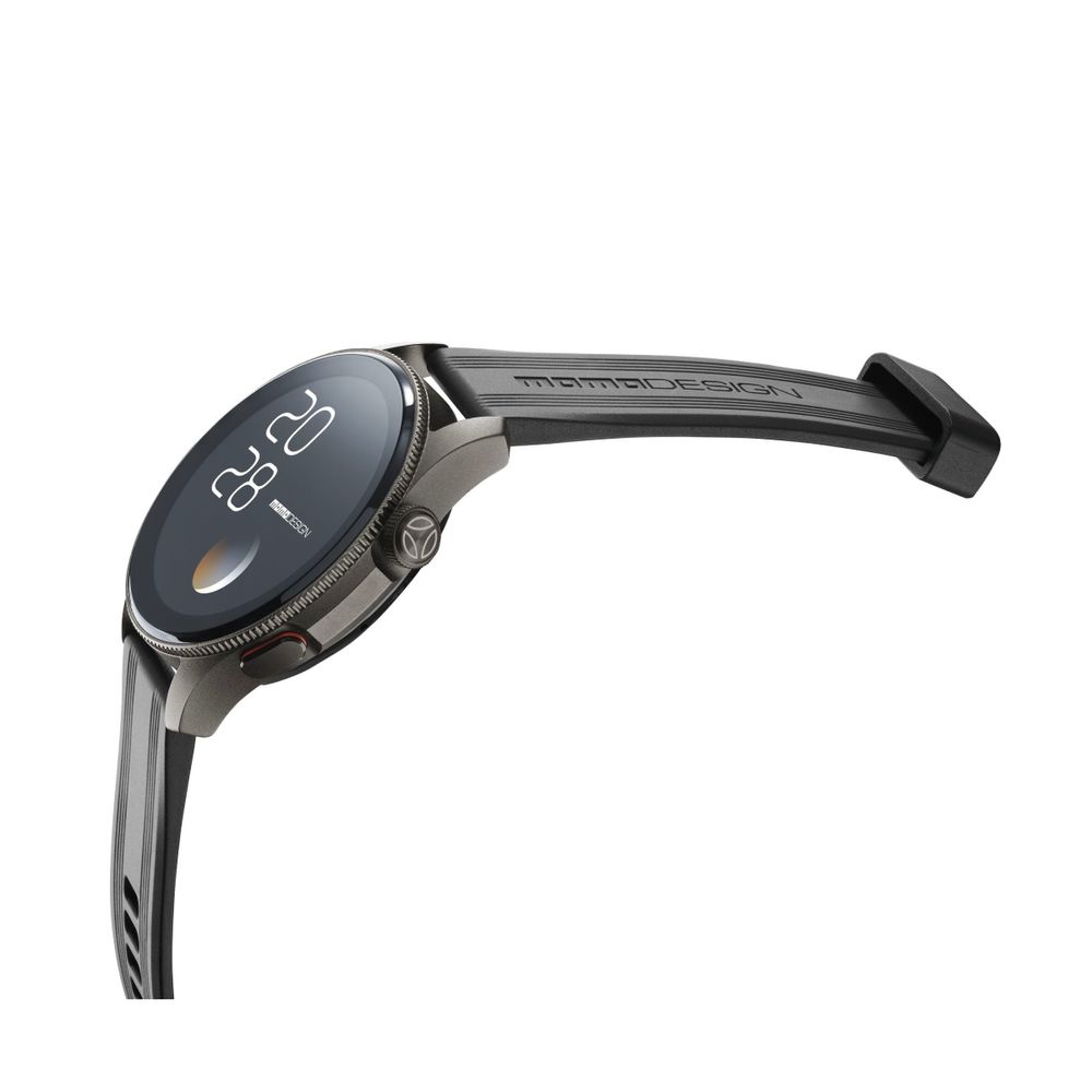 Momo Stealth Round Black